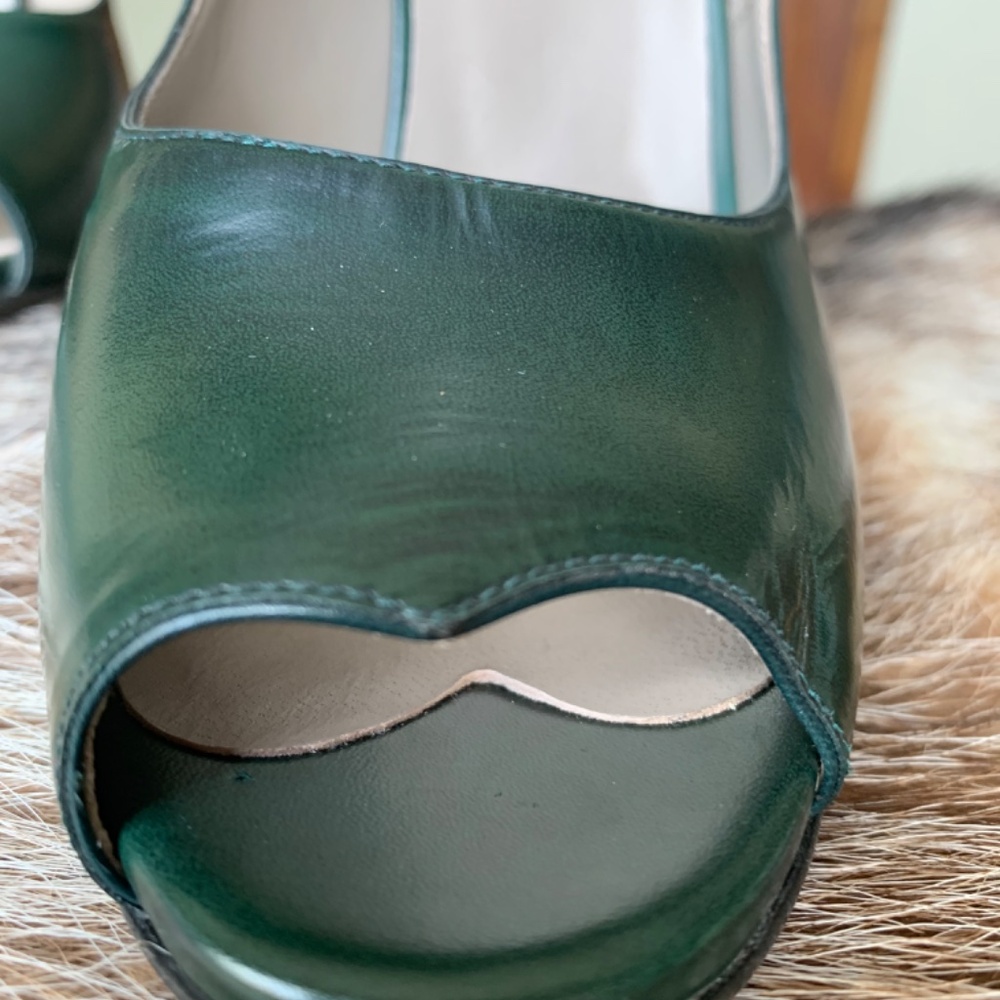 Marc Jacobs Dark Green Peep Toe Heels (SOLD) - Picture 3 of 8